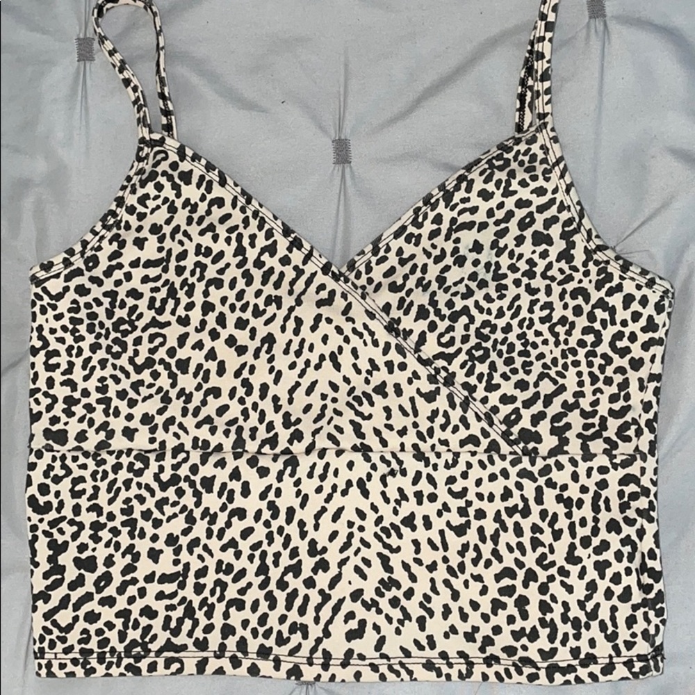 Cross over crop top